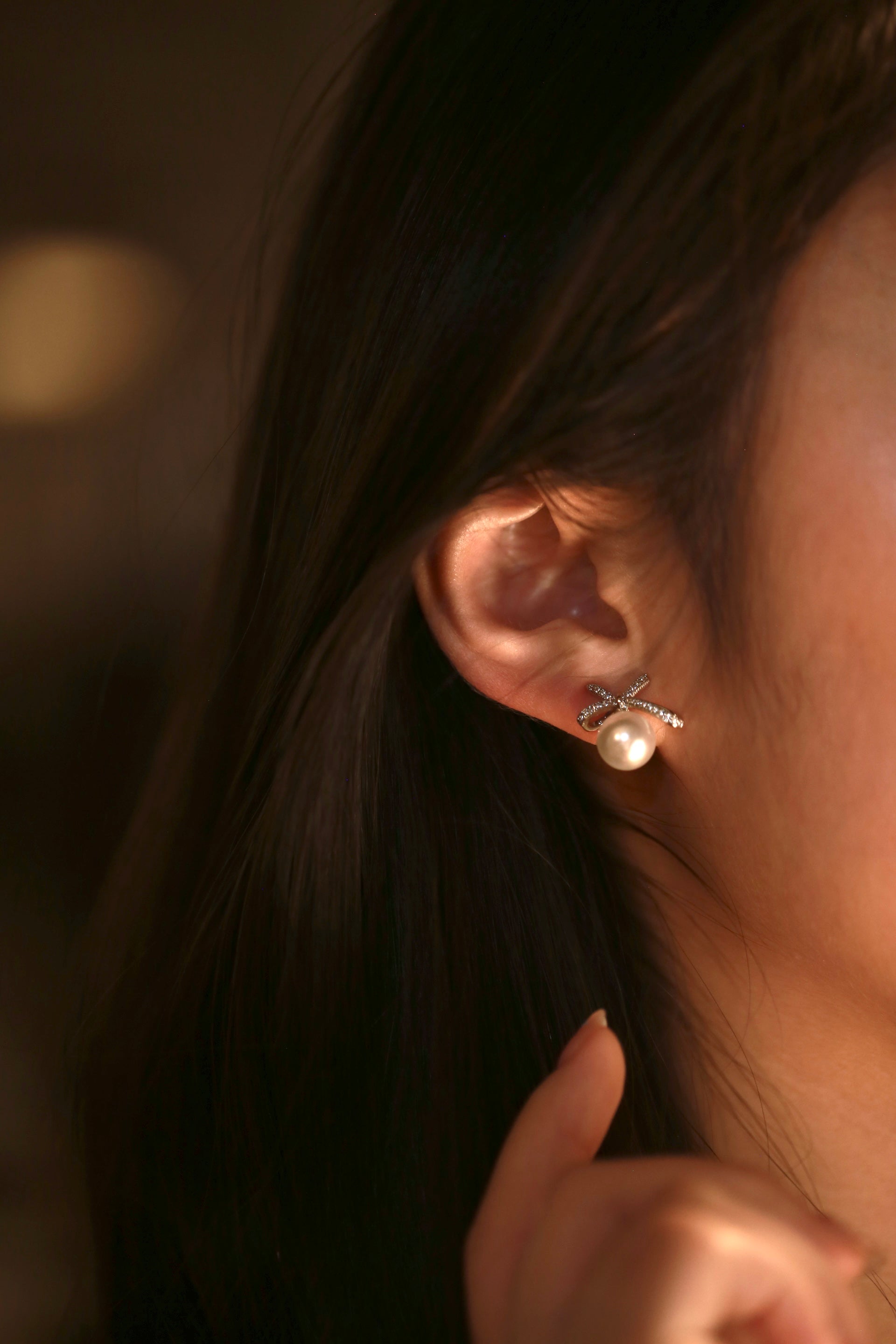 Pearl Tie Luxe Clips — image 3